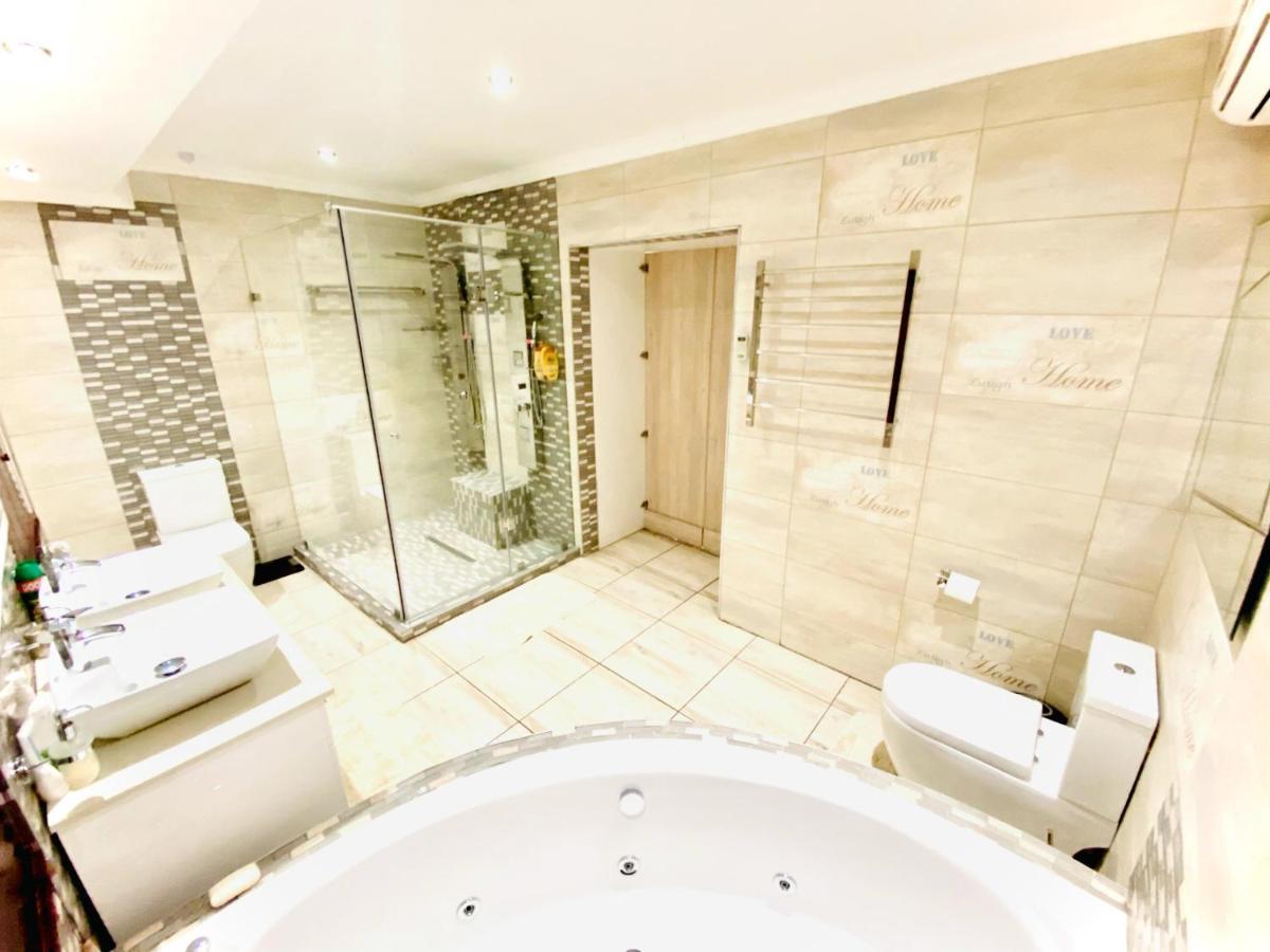 C&C Hotel Vibes Randpark Ridge Jhb 14 Units Available Randburg Kültér fotó